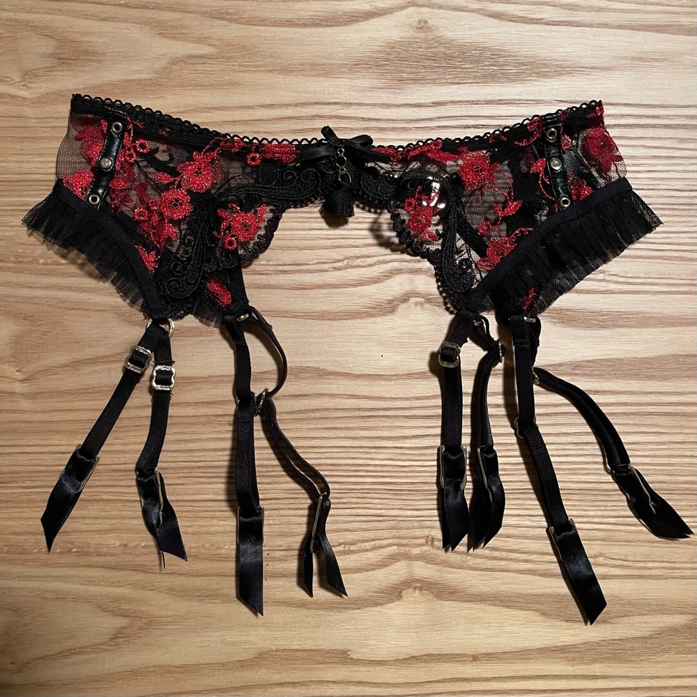 Honey Birdette Frida Garter Belt Size XS. Perfect Condition and Rare.